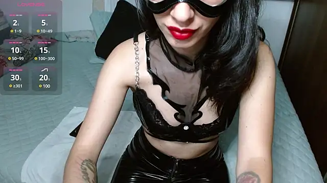 Snapshot of Persefonefire chatting on March 5, 2025, 9:38 am Persefonefire online show from March 5, 2025, 9:38 am