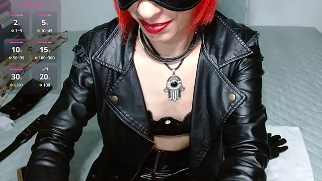 Snapshot of Persefonefire chatting on January 15, 2025, 11:08 pm Persefonefire online show from January 15, 2025, 11:08 pm