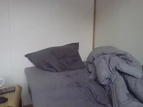 sympatyczny223 online show from March 15, 2026, 8:43 am