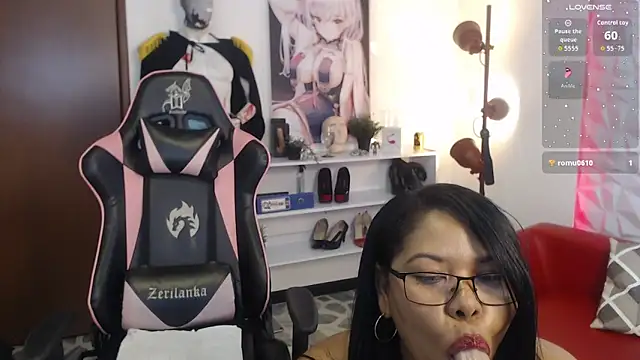 Snapshot of Keilathompson chatting on September 21, 2025, 11:15 am Keilathompson online show from September 21, 2025, 11:15 am