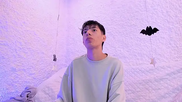 Snapshot of alexandersawyer chatting on October 28, 2025, 1:54 pm alexandersawyer online show from October 28, 2025, 1:54 pm