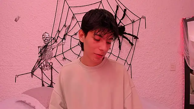 Snapshot of alexandersawyer chatting on October 22, 2025, 4:01 am alexandersawyer online show from October 22, 2025, 4:01 am