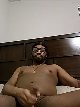 Snapshot of Hotcock100 chatting on May 8, 2026, 4:49 am Hotcock100 online show from May 8, 2026, 4:49 am