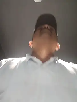 Akhil3290 online show from February 25, 2025, 4:25 pm