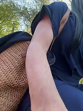 See my Boobs  online show from April 17, 2026, 4:43 pm