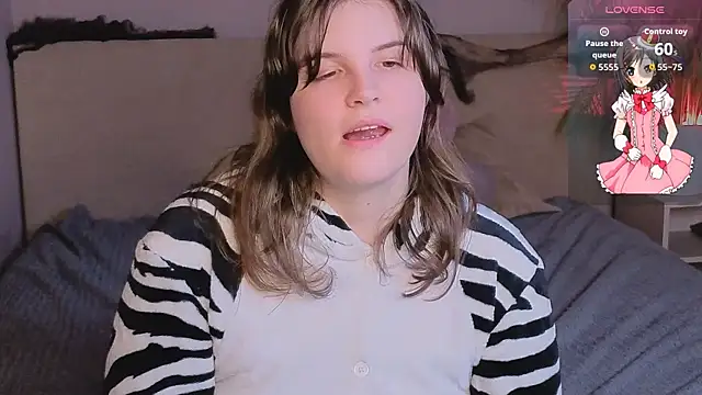 Ruyjin Choi online show from October 27, 2025, 10:38 am