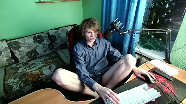 fameboyboo online show from January 17, 2026, 2:53 pm