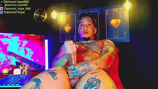 daimond hope666 online show from November 24, 2025, 8:42 pm