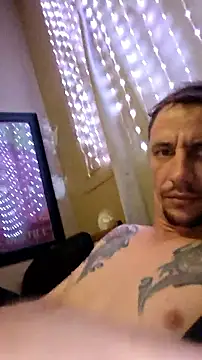 Snapshot of Highfrog1 chatting on September 10, 2025, 3:33 pm Highfrog1 online show from September 10, 2025, 3:33 pm
