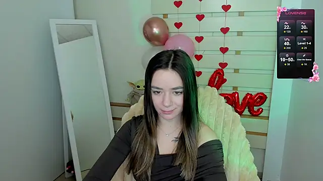 Snapshot of Bella_XO chatting on February 13, 2025, 1:05 pm Bella XO online show from February 13, 2025, 1:05 pm
