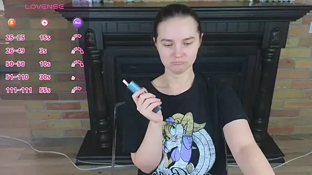 Snapshot of Ellie_Sunset chatting on June 17, 2026, 7:41 am Ellie Sunset online show from June 17, 2026, 7:41 am