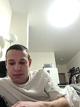 pretty roman online show from April 10, 2026, 9:00 pm