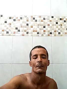 morenogato100 online show from January 8, 2026, 9:26 am