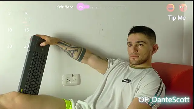 Snapshot of Sexy_Alejandro_ chatting on December 17, 2025, 11:37 am Sexy Alejandro online show from December 17, 2025, 11:37 am