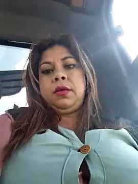 Laura-Hernandez online show from May 20, 2026, 2:47 pm