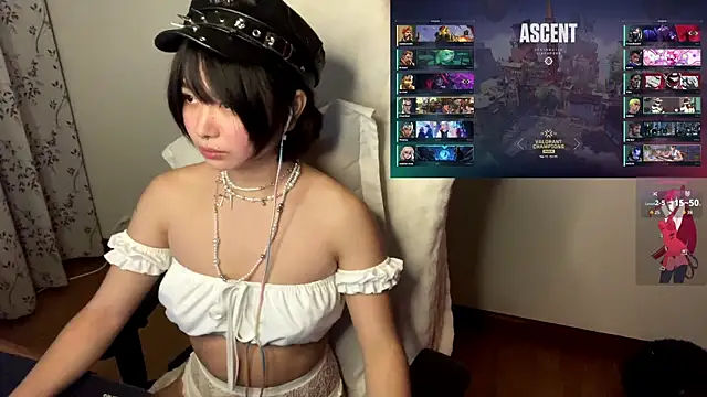 JayJaylov online show from October 10, 2025, 5:47 pm