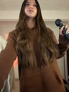 aly golden  online show from April 21, 2026, 6:20 am