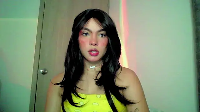 Snapshot of Kiri_Cutee chatting on September 12, 2025, 4:12 am Kiri Cutee online show from September 12, 2025, 4:12 am