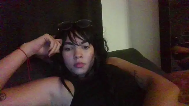 Snapshot of Kiri_Cutee chatting on March 3, 2025, 8:19 am Kiri Cutee online show from March 3, 2025, 8:19 am