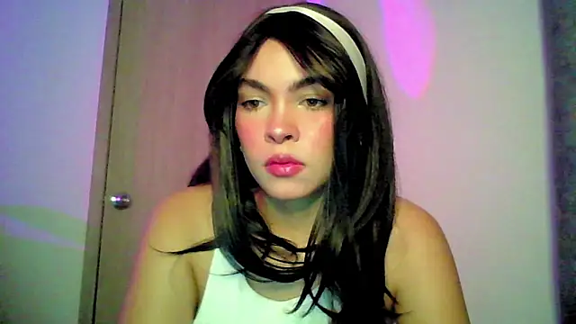 Snapshot of Kiri_Cutee chatting on September 23, 2025, 5:36 am Kiri Cutee online show from September 23, 2025, 5:36 am