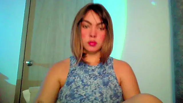 Snapshot of Kiri_Cutee chatting on September 11, 2025, 4:34 am Kiri Cutee online show from September 11, 2025, 4:34 am