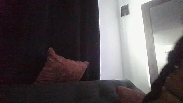 Snapshot of Kiri_Cutee chatting on March 5, 2025, 3:18 pm Kiri Cutee online show from March 5, 2025, 3:18 pm
