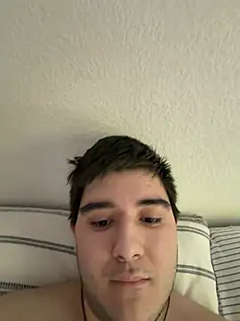 Yann 18 online show from May 4, 2026, 2:53 pm