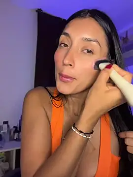 Snapshot of Valentina_cartier chatting on July 19, 2026, 11:56 pm Valentina cartier online show from July 19, 2026, 11:56 pm