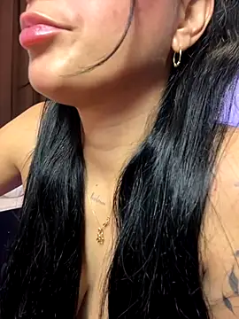 Snapshot of Valentina_cartier chatting on November 8, 2025, 11:41 pm Valentina cartier online show from November 8, 2025, 11:41 pm