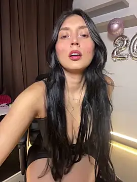 Snapshot of Valentina_cartier chatting on October 20, 2025, 10:32 pm Valentina cartier online show from October 20, 2025, 10:32 pm