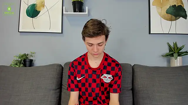 Viego Pattel online show from November 14, 2025, 5:27 pm