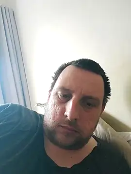 HE-M123 online show from March 4, 2025, 11:19 am