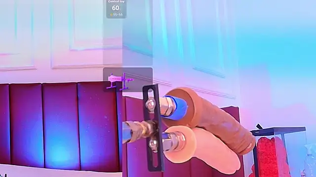 Luna monroe  online show from March 21, 2026, 4:33 pm