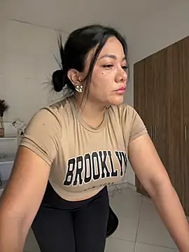 Snapshot of Abril10_ chatting on March 14, 2025, 2:19 pm Abril10 online show from March 14, 2025, 2:19 pm