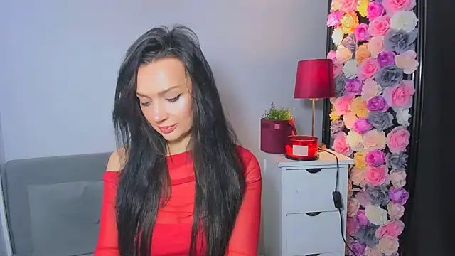 OliviaFantasy online show from November 12, 2025, 9:35 am