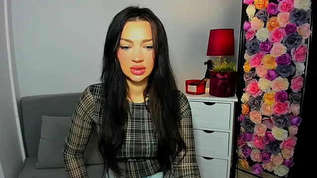 OliviaFantasy online show from November 23, 2025, 7:18 am