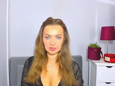 OliviaFantasy online show from October 2, 2025, 3:48 pm