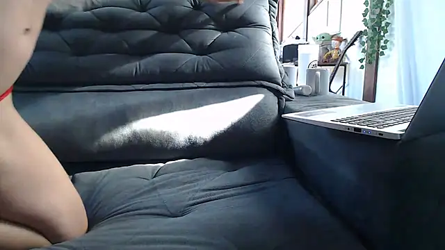 Angel Hotwife online show from August 7, 2026, 12:33 pm