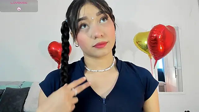 Snapshot of Maia_W10 chatting on February 25, 2025, 6:23 pm Maia W10 online show from February 25, 2025, 6:23 pm