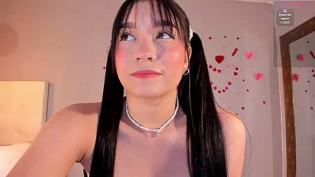 Maia W10 online show from April 7, 2026, 12:18 pm