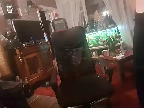 Snapshot of mikeythebestsucker chatting on October 15, 2025, 3:49 am mikeythebestsucker online show from October 15, 2025, 3:49 am