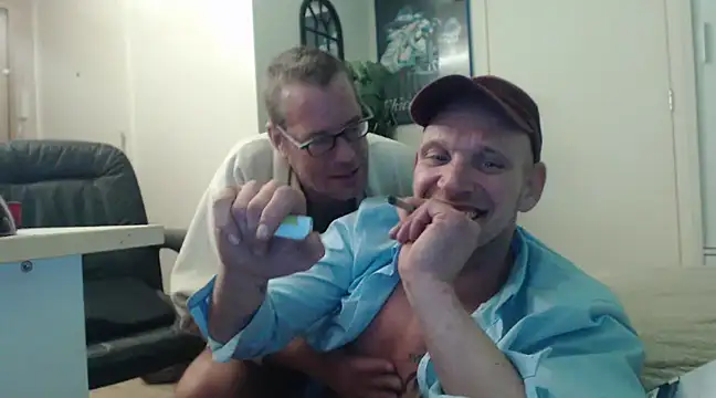 Snapshot of mikeythebestsucker chatting on December 7, 2024, 2:47 am mikeythebestsucker online show from December 7, 2024, 2:47 am