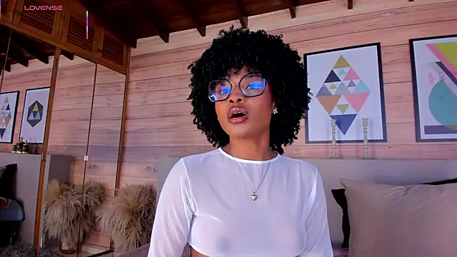 AriaFoster online show from April 18, 2026, 3:42 am