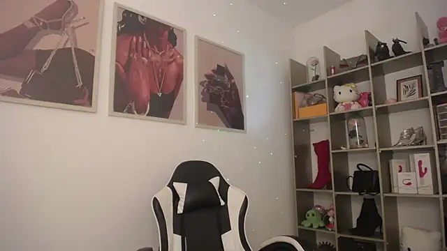 catalinapalencia online show from October 2, 2025, 6:22 pm