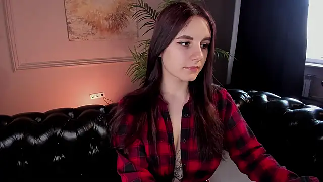 Kelly Woods online show from March 15, 2025, 1:51 pm