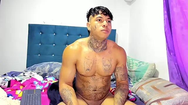 Snapshot of daamonxxx19 chatting on February 13, 2026, 11:05 pm daamonxxx19 online show from February 13, 2026, 11:05 pm