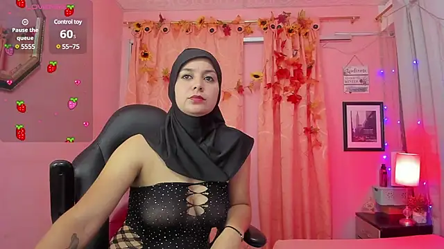 Snapshot of BadraSaadi chatting on February 14, 2025, 12:14 pm BadraSaadi online show from February 14, 2025, 12:14 pm