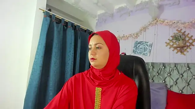 Snapshot of BadraSaadi chatting on February 24, 2026, 7:37 pm BadraSaadi online show from February 24, 2026, 7:37 pm