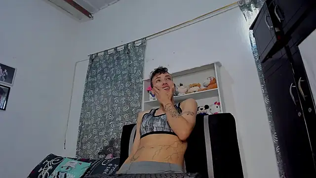 Snapshot of megan_100 chatting on October 29, 2025, 6:40 pm megan 100 online show from October 29, 2025, 6:40 pm