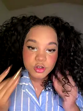 Lucy wilson5 online show from December 15, 2025, 1:44 am